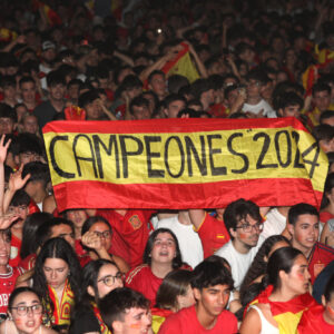 GALERÍA | Miles de personas se vuelcan en Toledo con la victoria de España en la Eurocopa