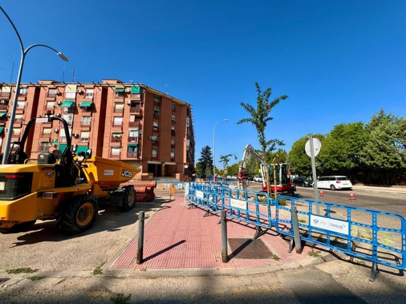 Inversión de más de un millón para reparar pavimentos, acerados y pasos de peatones en el Polígono y Santa Bárbara