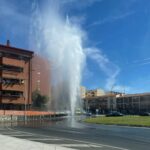 Herido un trabajador al ser golpeado por una fuerte columna de agua que provocó la rotura de una tubería en Toledo