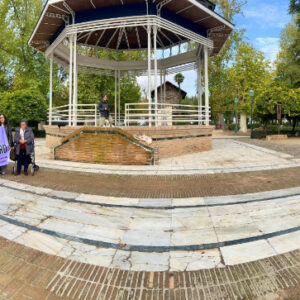 Toledo continúa sus concentraciones contra la violencia machista con dos pancartas y grupos separados