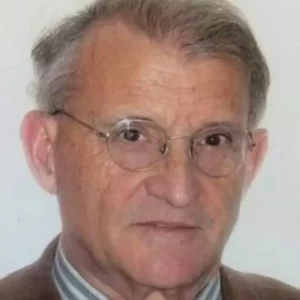 Pedro Costa presenta en la Biblioteca regional sus dos últimos libros: '¡Rusia es culpable!' e 'Israel. Del mito al crimen'