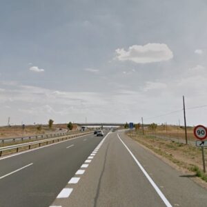 Un herido tras la colisión de un camión que después chocó con otros dos en la A-4, a la altura de Dosbarrios