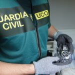 La Guardia Civil ha desarticulado una red criminal transnacional responsable de sustraer más de 300.000 euros asaltando viviendas de lujo en España