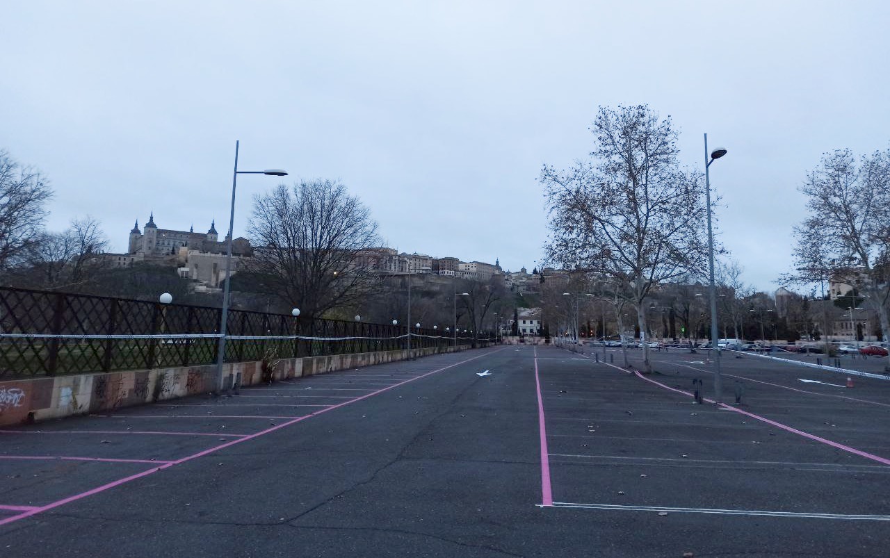 Azul, verde, rojo… y ahora magenta. El nuevo color con que se van a pintar las líneas de la ORA 4 Motor16 photo 5769168143103673744 y 1 Motor16