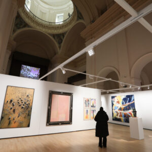 'Miradas fragmentadas', un recorrido por 50 obras contemporáneas "para disfrutar de artistas internacionales vivos"