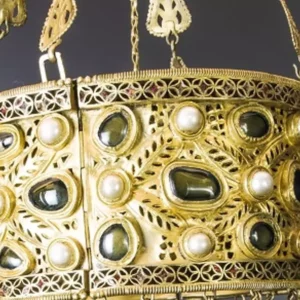 Inhumación con honores para dos reyes godos en Toledo "mientras hay dos muertos en el Alcázar responsables de un golpe militar"