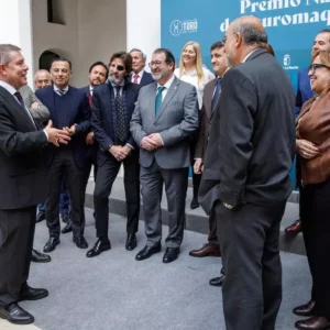 Albert Serra y los criadores de Toros de Lidia comparten el nuevo y polémico Premio Nacional de Tauromaquia
