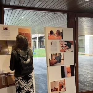 'A través de los ojos' de Claudia Carnicer, fotógrafa con espectro autista: "Quiero captar los pequeños momentos de la vida"