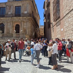 Una mañana de apagón en Toledo: los turistas y los bocatas de jamón resisten
