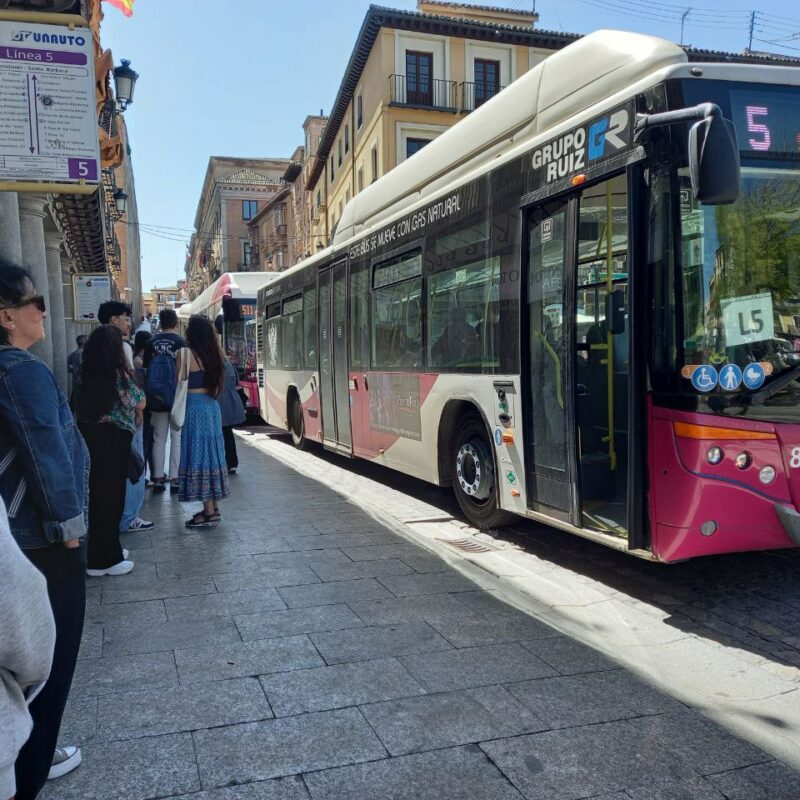 La subida de precio en los autobuses urbanos de Toledo para no residentes se aplaza hasta el 1 de abril