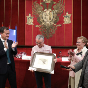 El alcalde propone a Mariano García Ruipérez como hijo adoptivo de la ciudad