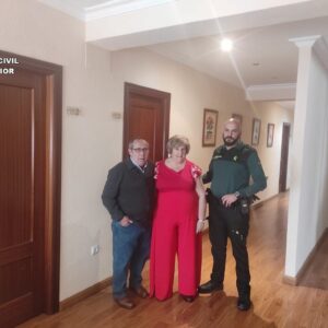 Un guardia civil salva la vida de una mujer tras atragantarse en un restaurante de Santa Olalla