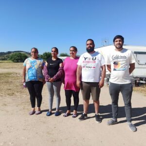 Tres familias con menores desalojadas de un inmueble de la Peraleda reclaman "una vivienda digna": "No nos dan solución"