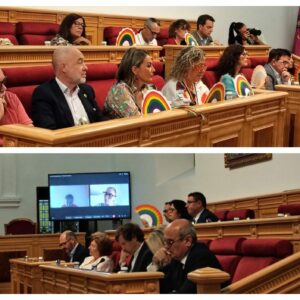 Solo los abanicos arcoíris crean vínculo en un pleno de Toledo que no consigue aprobar ninguna moción por el colectivo LGTBI