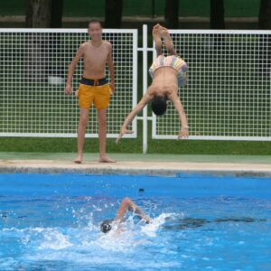 Nueva campaña para pedir prudencia a los bañistas con las zambullidas y evitar lesiones medulares