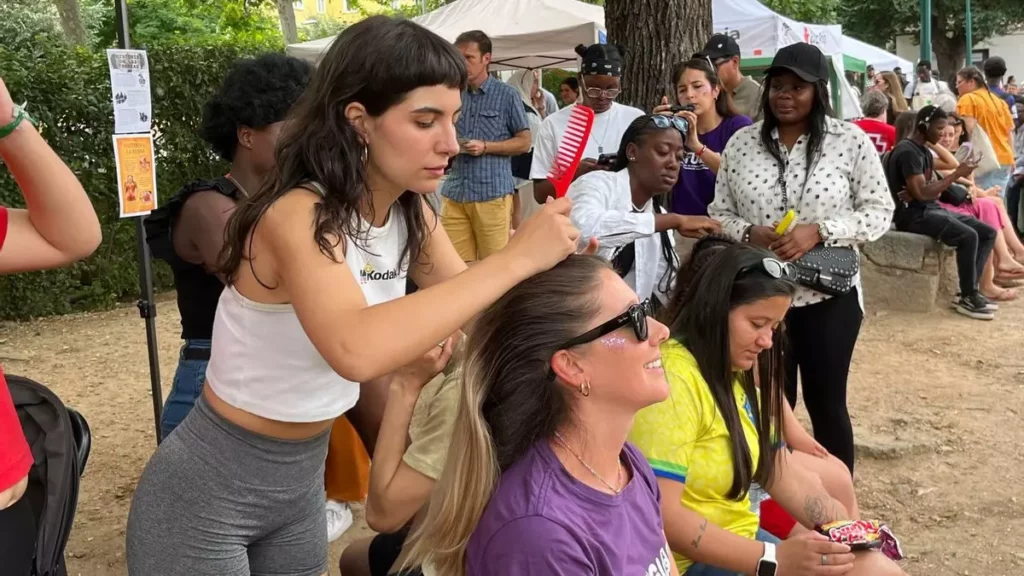 Papeles para vivir y odio para perder