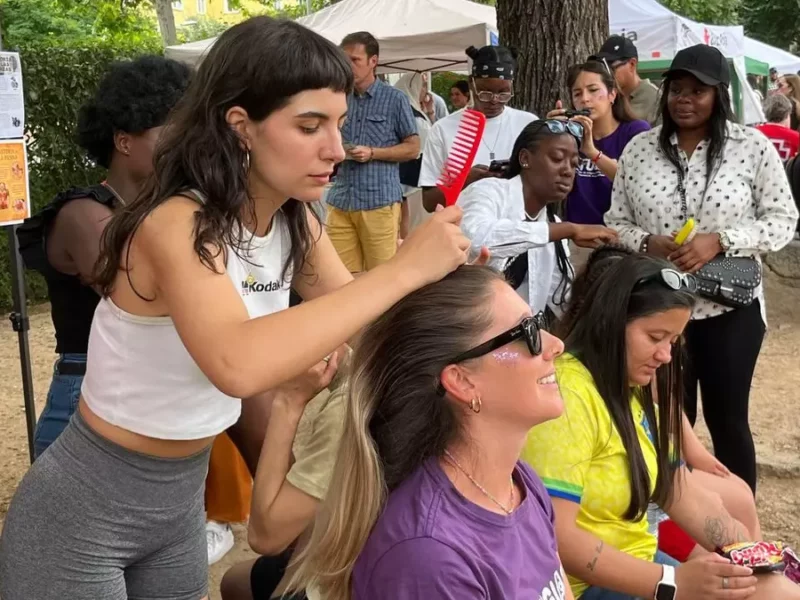 Papeles para vivir y odio para perder