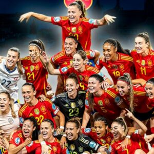 Pantalla gigante en la plaza de Toros para ver la final de la Eurocopa entre España e Inglaterra