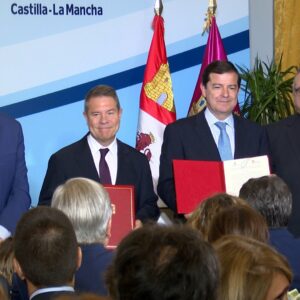 Page y Mañueco renuevan el convenio sanitario para que 30.000 abulenses puedan ser atendidos en Talavera