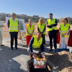 El campo de fútbol Carlos III resurgirá 20 años después en Vega Baja como el "más sostenible del mundo"