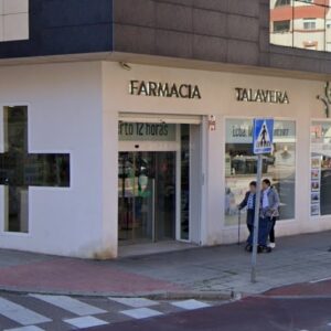 Un farmacéutico atrapa en la calle y reduce al atracador de su establecimiento en Talavera