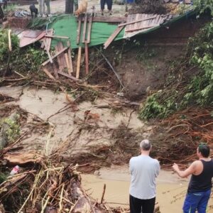 Vecinos de El Viso de San Juan "incomunicados" después de la DANA de 2023: "¿Competencia de quién? Dos años más tarde, seguimos sin puente"