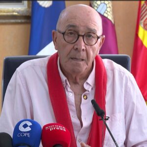Agustín Jiménez, alcalde de Noblejas, suspende su huelga de hambre en reivindicación de un Instituto en su municipio