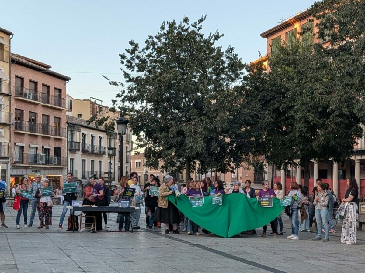 Un colectivo estudiantil planta cara a un evento antiabortista en Toledo: "Es un derecho fundamental"