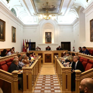 PP y Vox rechazan elaborar una normativa municipal para abolir la prostitución y la trata de personas en Toledo