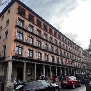 Se admiten 3 de las casi 30 alegaciones presentadas al proyecto de Zona de Bajas Emisiones en Toledo