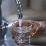 Castilla-La Mancha vuelve a cambiar el canon al agua: ahora bonificará a personas vulnerables