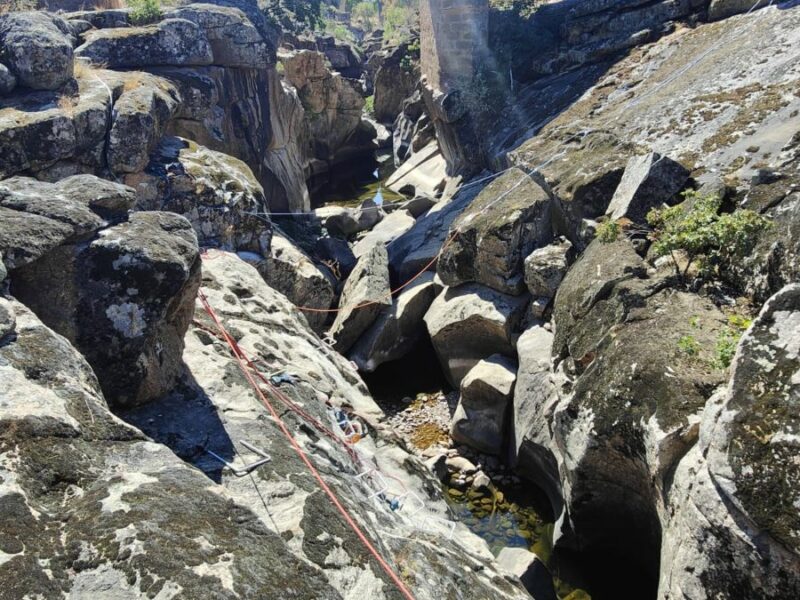 Retirada la polémica instalación de vía ferrata y tirolinas en Santa Ana de Pusa