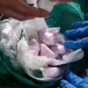 Detienen a dos personas que regentaban un punto de venta de drogas en una vivienda de Bargas