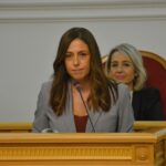 Noelia de la Cruz (PSOE) acusa a Velázquez de "vender humo" con 'La lechera': "Heredó unas cuentas saneadas y derrocha en viajes y autobombo" 01 Foto Noelia de la Cruz DEC25 (1)