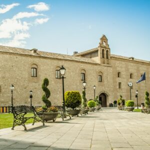 La Justicia anula la oferta de empleo público del Ayuntamiento de Torrijos de 2024 por "vulnerar la negociación colectiva"