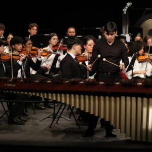 La Orquesta Sinfónica de Costa Rica inicia su gira por España con un concierto lleno de talento en el Teatro de Rojas