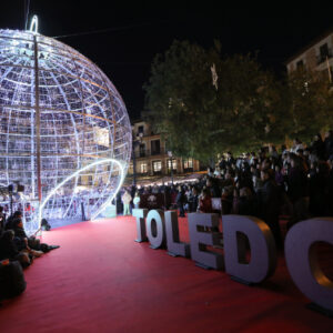 Movimiento Sumar pide retrasar el encendido navideño en Toledo al puente de la Constitución