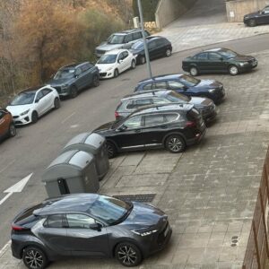 Estacionamientos irregulares durante la comida de Navidad del PP desatan graves acusaciones y amenazas judiciales al PSOE