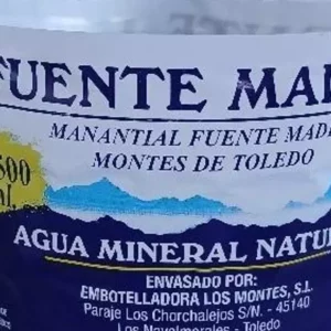 Notifican la presencia de bacterias en botellas de agua mineral de la marca Fuente Madre