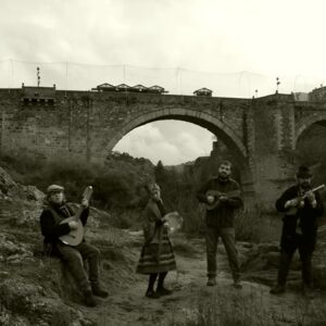 La bienvenida más alhaja de la Navidad con 'Flor de Pascua', el nuevo villancico de Pachasco