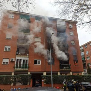 La AMPA del colegio Garcilaso de la Vega reclama ayuda para la familia afectada por el incendio de Buenavista