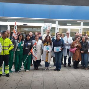 La huelga de médicos reivindica en Toledo la carrera profesional y critica los servicios mínimos "abusivos" establecidos