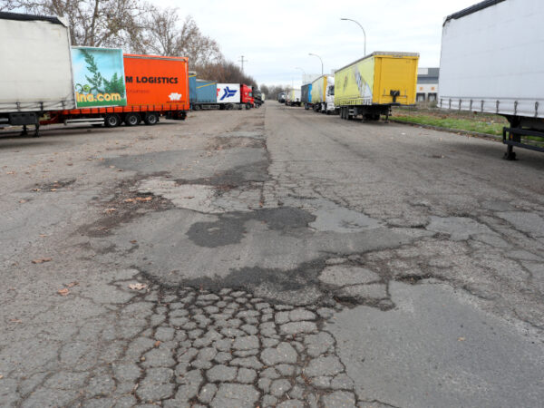 Luz verde a la rehabilitación del pavimento en dos vías estratégicas del Polígono de Toledo