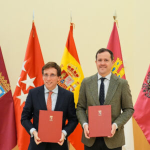 Almeida y Velázquez acuerdan compartir información sobre el transporte urbano de cara a la futura licitación del servicio