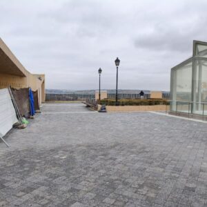 La lluvia complica las obras en la cubierta del Palacio de Congresos: sin fecha para el último tramo del remonte del Miradero