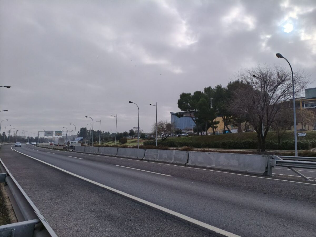 Fallece un hombre de 72 años mientras conducía en el Polígono de Toledo