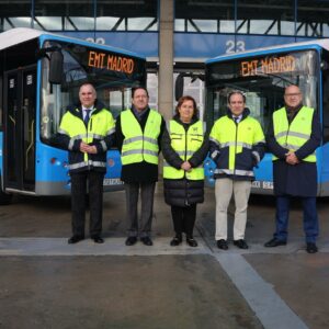 La Diputación compra por 30.000 euros dos autobuses usados de la EMT de Madrid para convertirlos en oficinas turísticas móviles