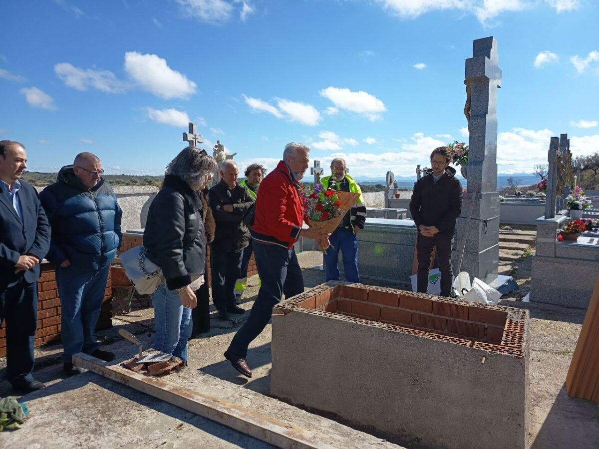 ¿Quién te llevará flores, Timoteo?