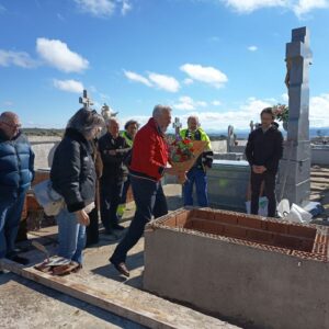 ¿Quién te llevará flores, Timoteo?