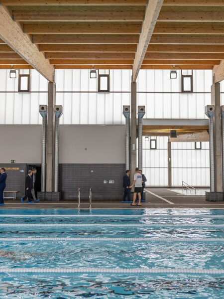 La piscina climatizada de Villacañas permitirá disfrutar de la práctica deportiva todo el año y tendrá carácter comarcal